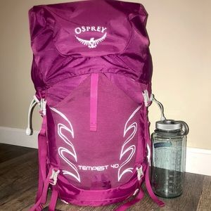 Osprey Backpack Tempest 40L WXS/S Mystic Magenta